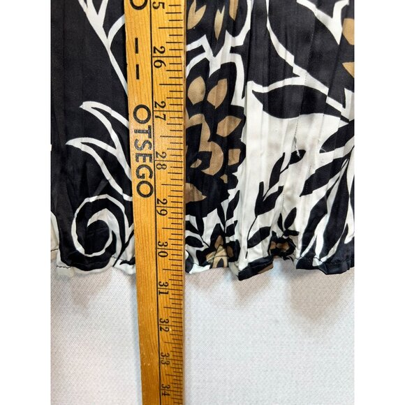 Lane Bryant Button Front Blouse Womens 26/28 Black Floral Top Flared Sleeves Y2K - Picture 7 of 11